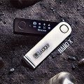Нова модель апаратного криптогаманця від Ledger