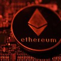 Відтік з ETF на Ethereum тисне на ETH: трейдери стежать за ротацією