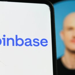 Генеральний директор Coinbase Браян Армстронг заявив, що Clarity Act буде ухвалено — і що дно біткоїна вже пройдено