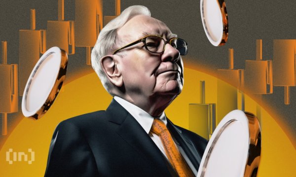 Warren Buffett Left Berkshire $397 Billion in Cash, Enough to Buy Almost Any S&P 500 Firm